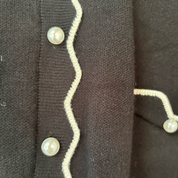 Black and White Women's Sweater - Picture 4 of 5